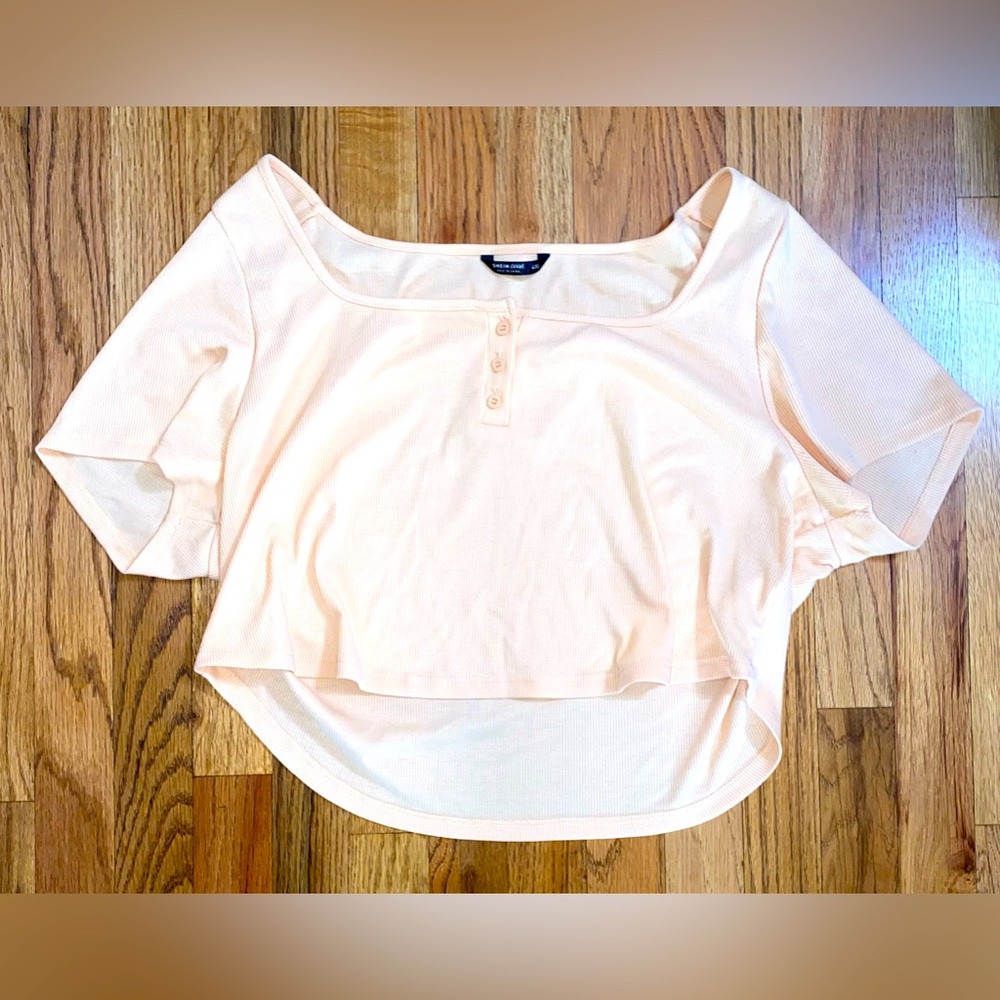 Shein Curve Peach Button Crop Top Women’s 4XL Plus Size